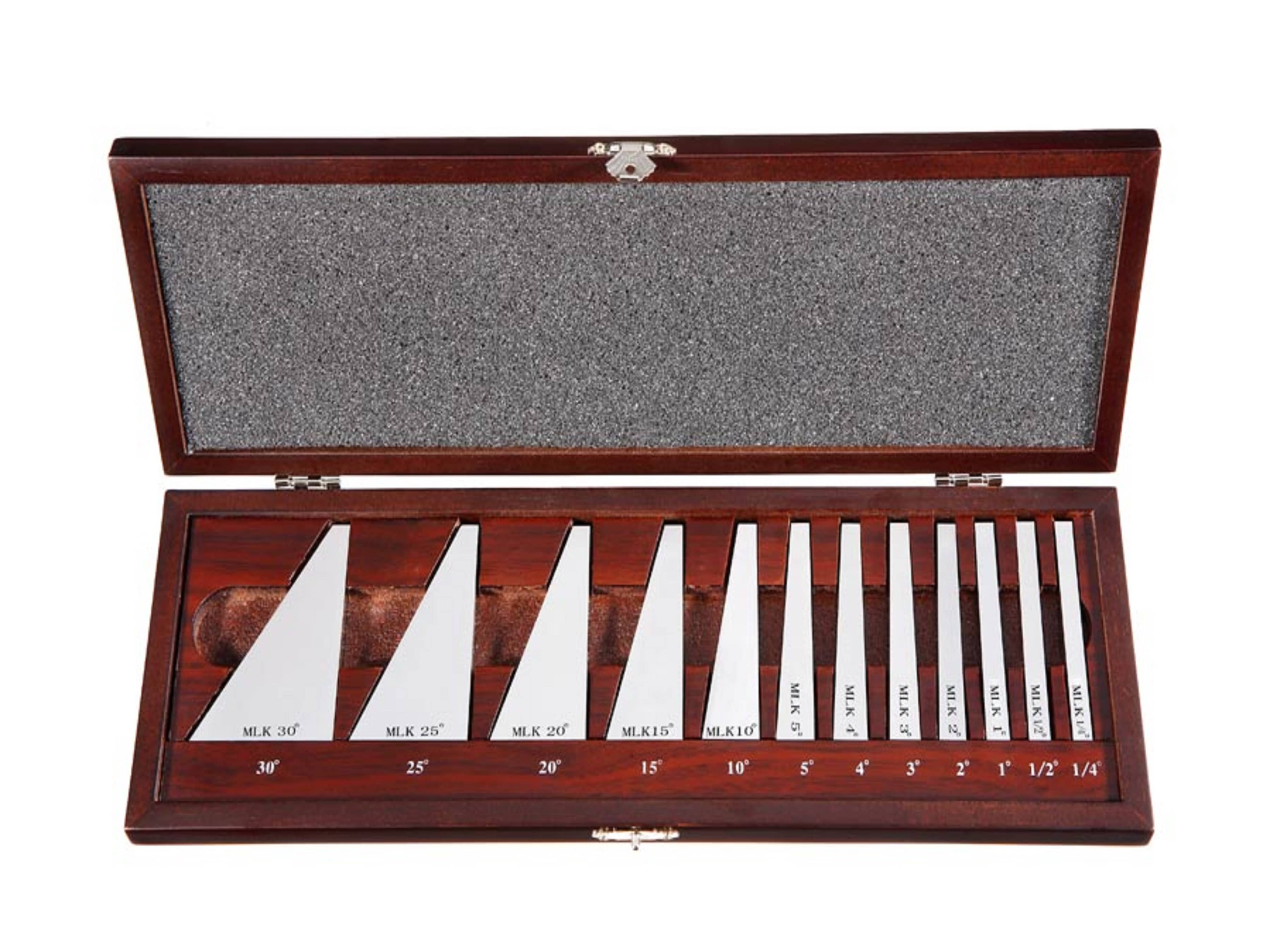 Precision triangular gauge